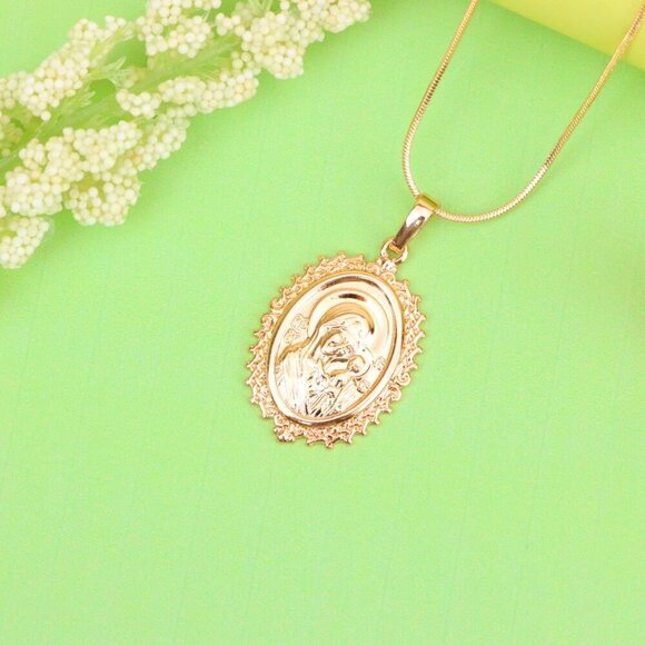 "Ornate Oval Religious Rose Gold Pendant Elegant Design, XPPT1597 - Picture 2 of 13